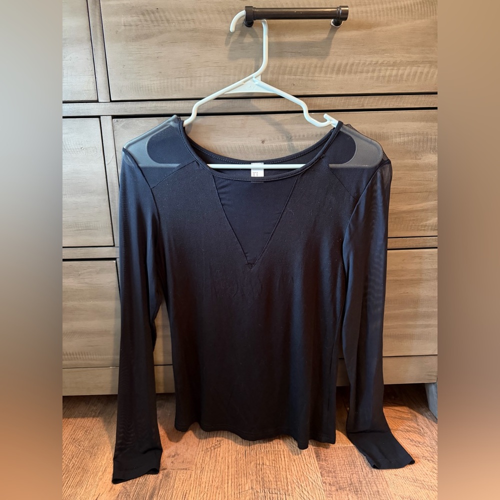 Long sleeve with sheer